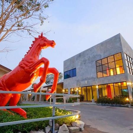 Red Horse Resort Pattaya Eksteriør billede